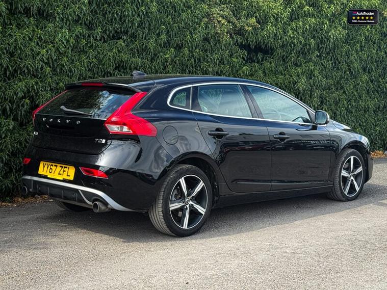 Volvo Volvo V40