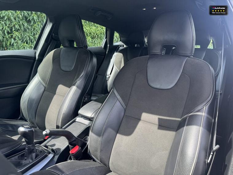 Volvo Volvo V40