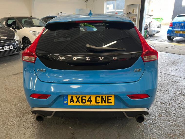 Volvo Volvo V40