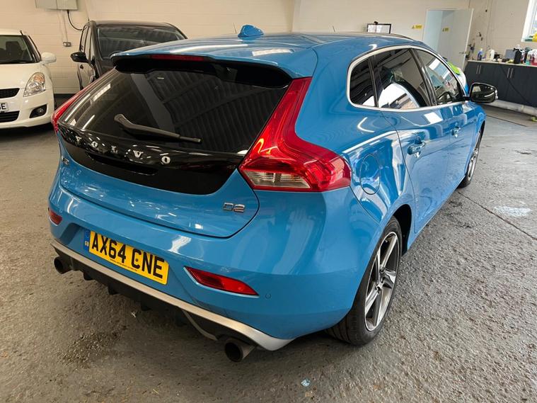 Volvo Volvo V40