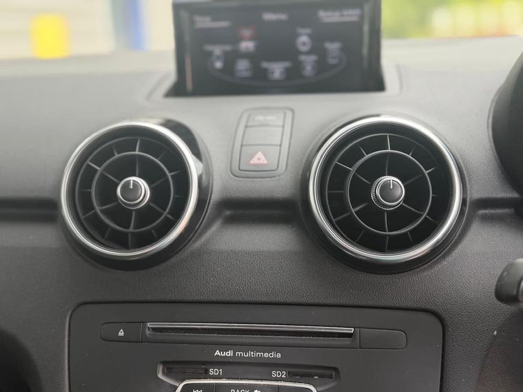AUDI A1 — photo 17