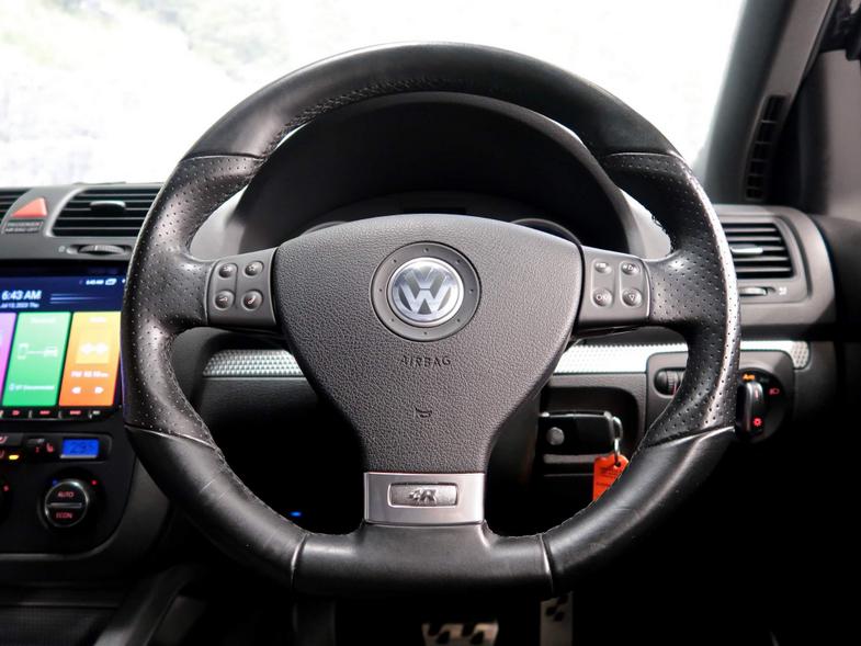Volkswagen Volkswagen Golf R32