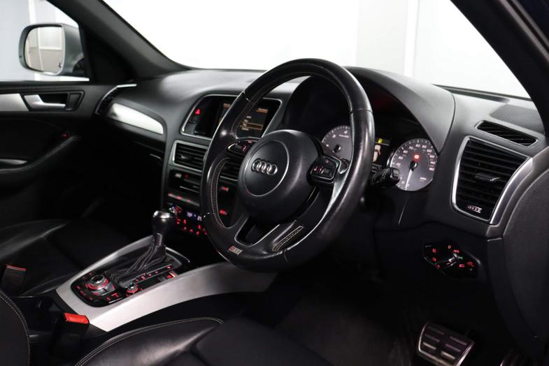 Audi Audi Q5