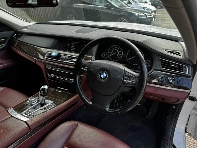BMW BMW 730