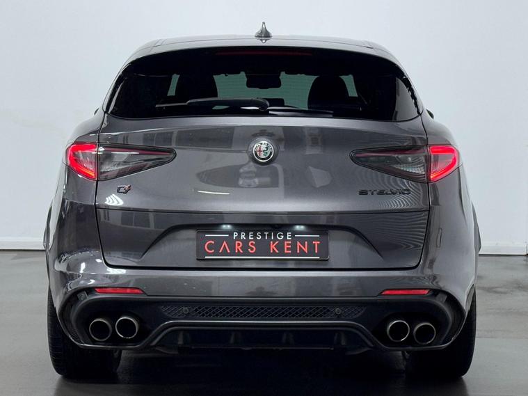 Alfa Romeo Alfa Romeo Stelvio