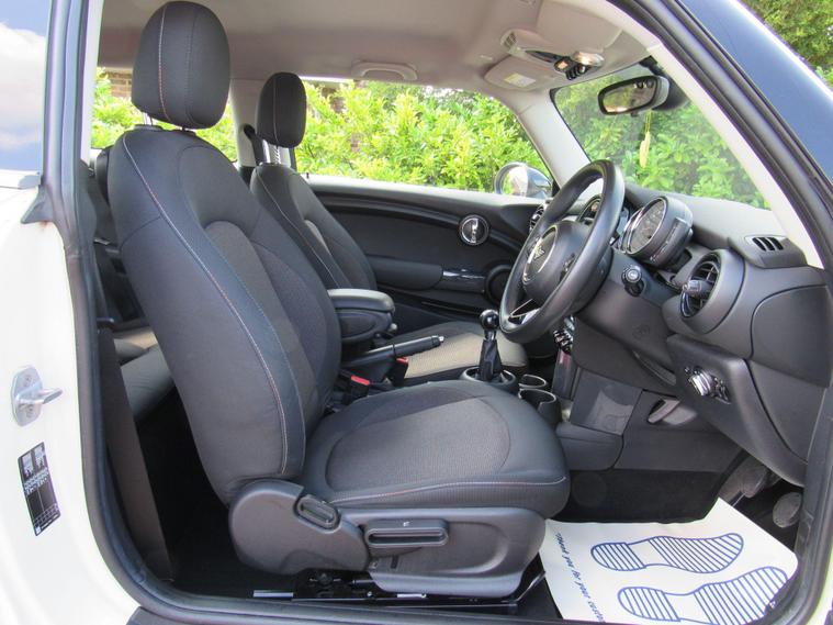 MINI MINI Hatch