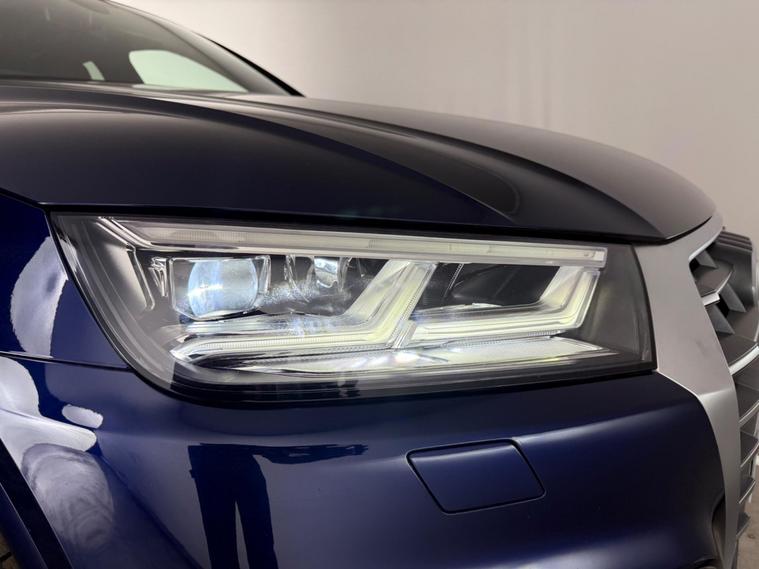 Audi Audi Q5
