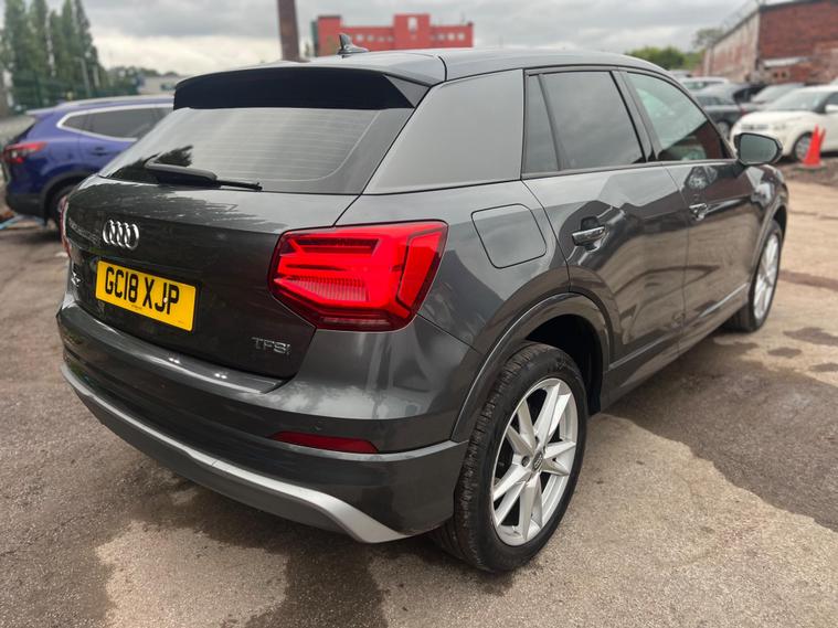 Audi Audi Q2
