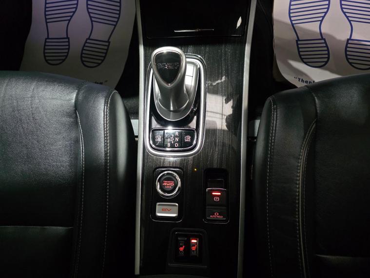 Mitsubishi Mitsubishi Outlander