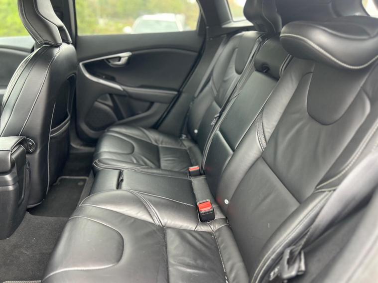 Volvo Volvo V40