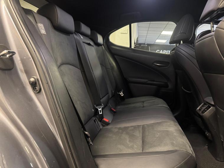 Lexus Lexus UX