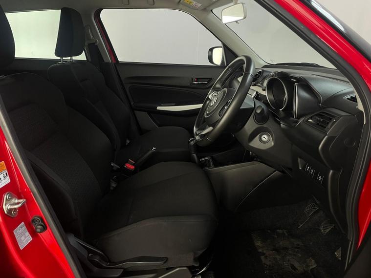 Suzuki Suzuki Swift