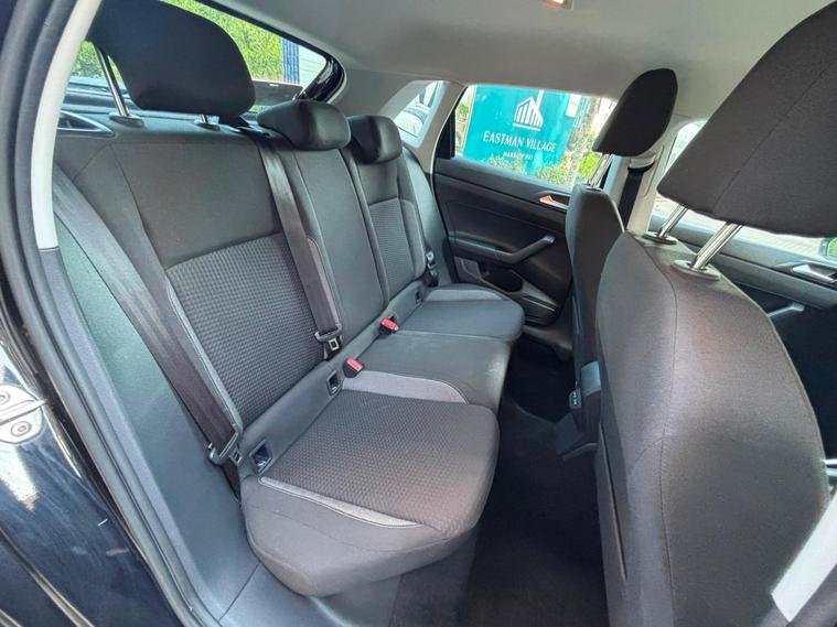 Volkswagen Polo — photo 43