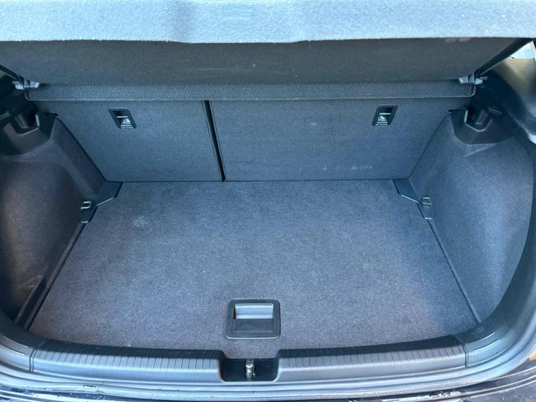 Volkswagen Polo — photo 65