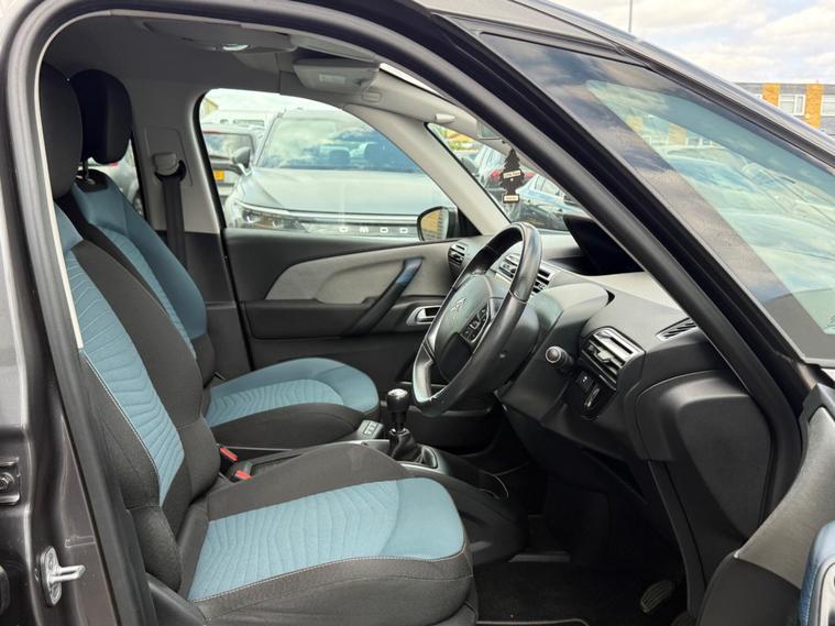 Citroen C4 Picasso — photo 12