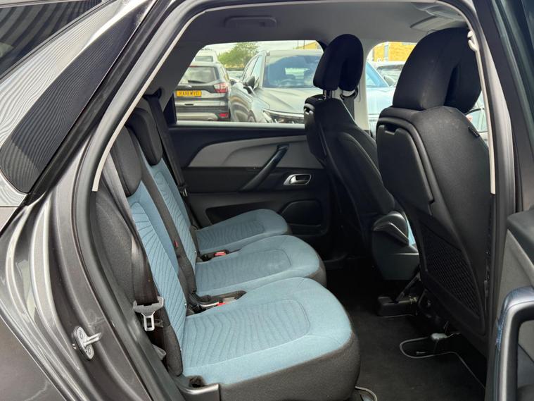 Citroen C4 Picasso — photo 14