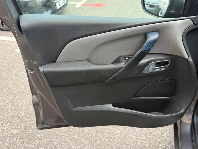 Citroen C4 Picasso — photo 23