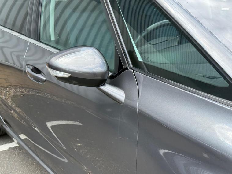 Citroen C4 Picasso — photo 37