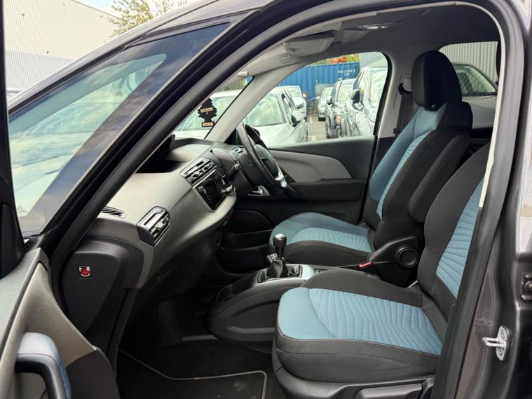 Citroen C4 Picasso — photo 42