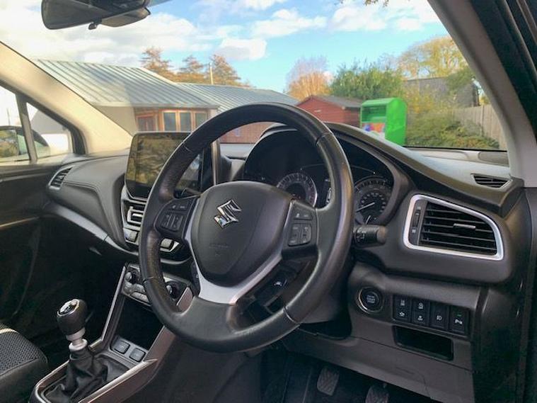 Suzuki Suzuki S-Cross