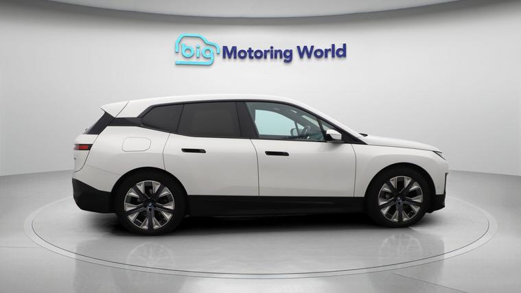 BMW BMW iX