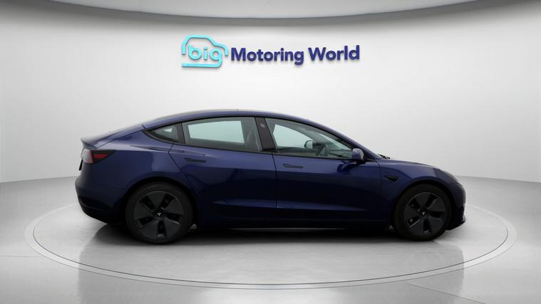 Tesla Tesla Model 3