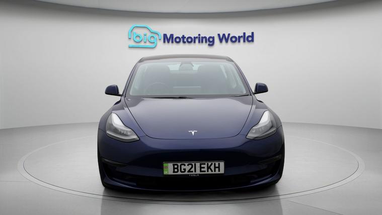 Tesla Tesla Model 3
