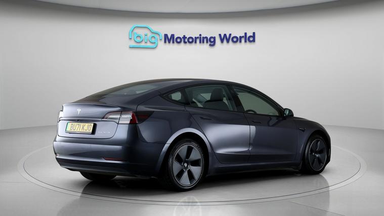Tesla Tesla Model 3