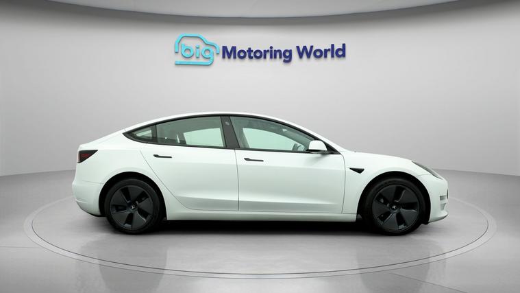 Tesla Tesla Model 3