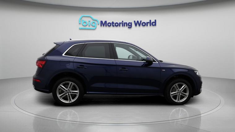 Audi Audi Q5