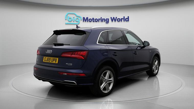 Audi Audi Q5