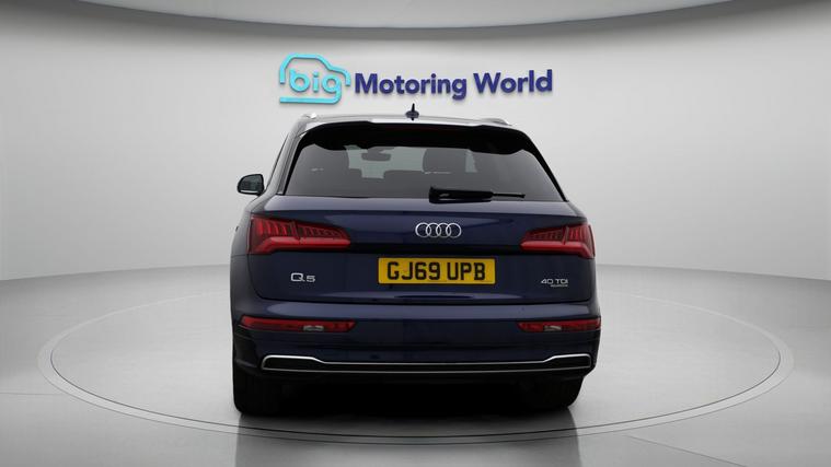 Audi Audi Q5