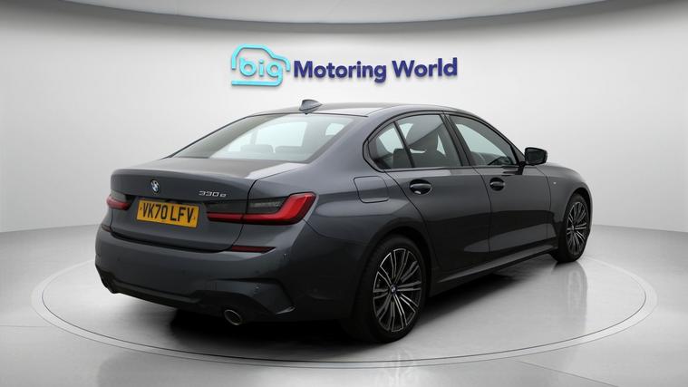 BMW BMW 330