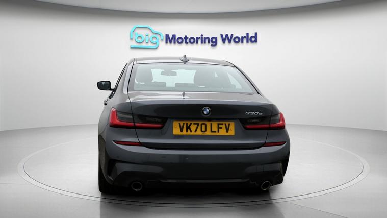 BMW BMW 330