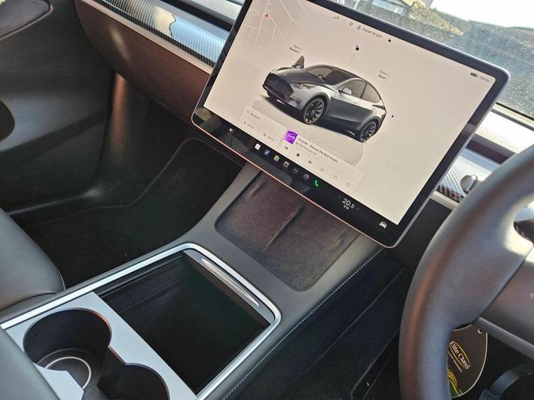 Tesla Tesla Model Y