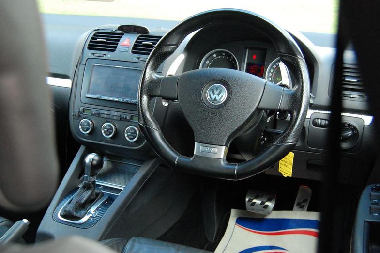 Volkswagen Volkswagen Golf R32