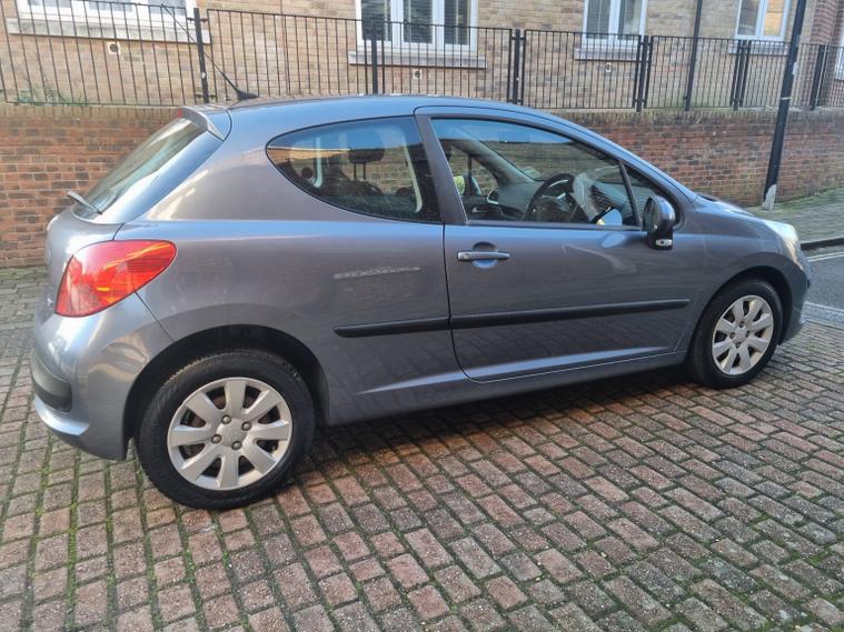 Peugeot Peugeot 207
