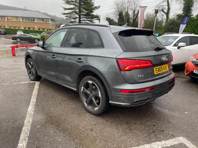 Audi Audi Q5