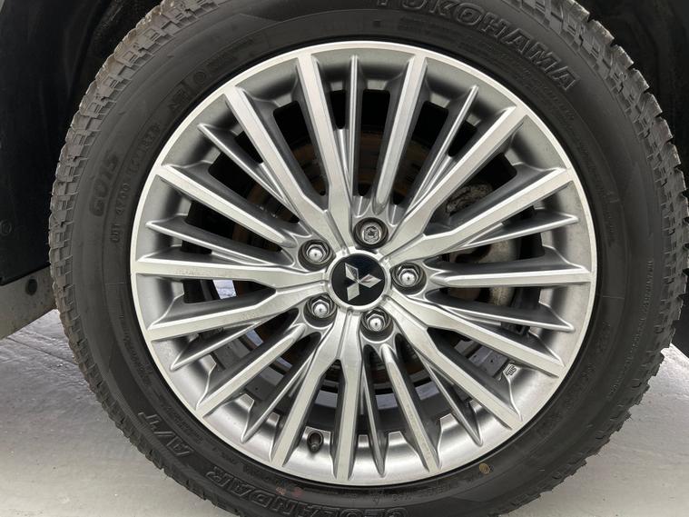 Mitsubishi Mitsubishi Outlander