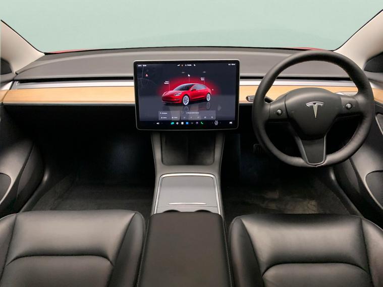 Tesla Tesla Model 3