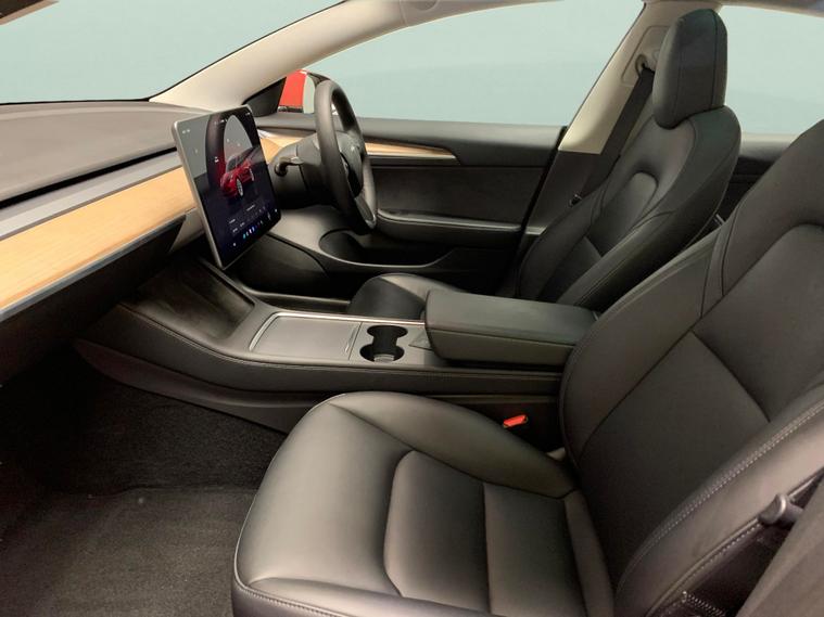Tesla Tesla Model 3