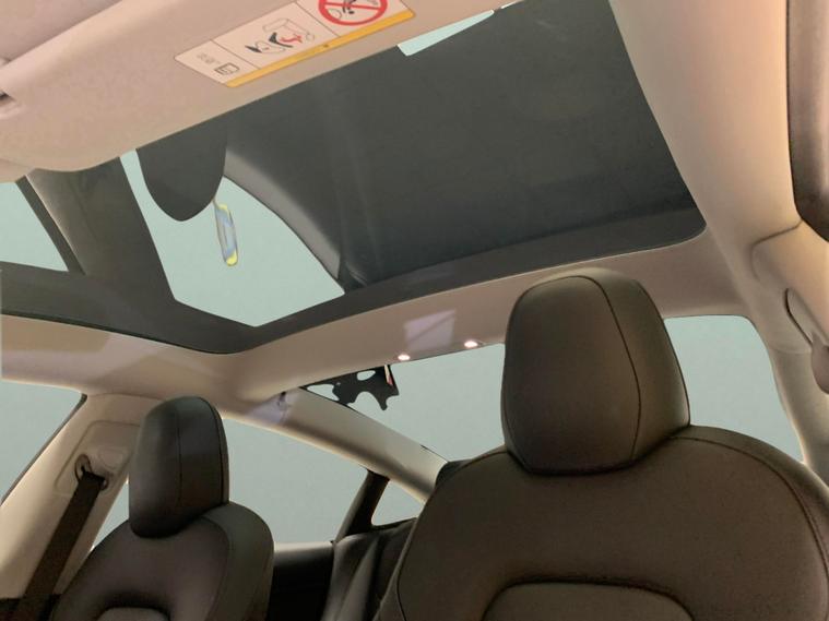 Tesla Tesla Model 3