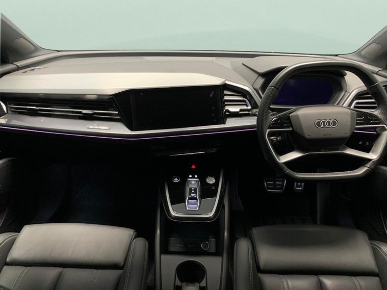 Audi Audi Q4