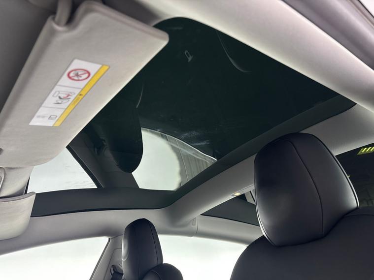 Tesla Tesla Model 3