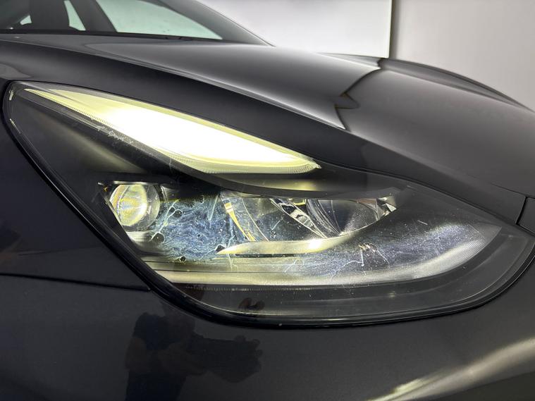 Tesla Tesla Model 3
