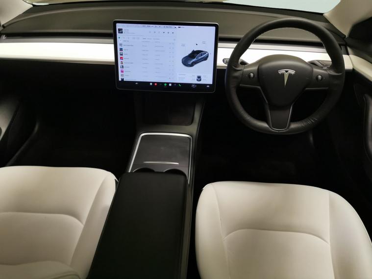 Tesla Tesla Model 3
