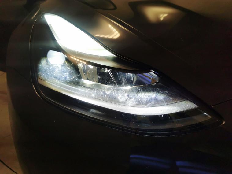Tesla Tesla Model 3