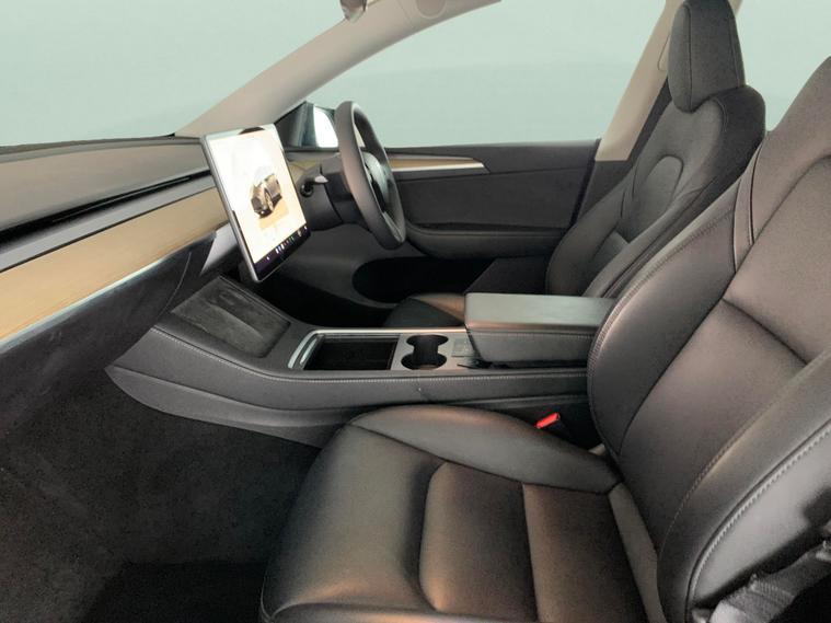 Tesla Tesla Model Y