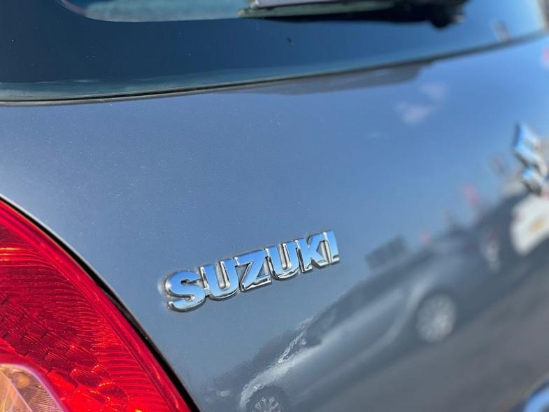 Suzuki Suzuki Swift