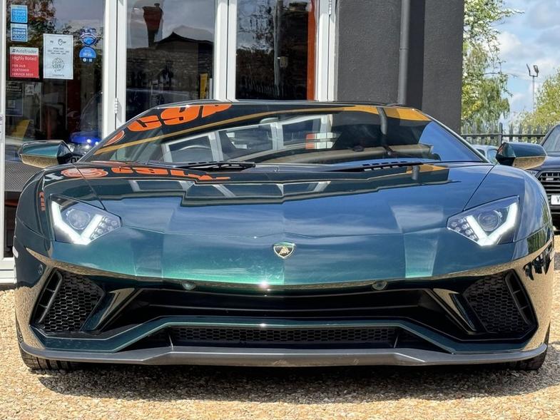 Lamborghini Lamborghini Aventador